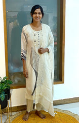 White delicate 493