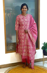 Blush pink 557D
