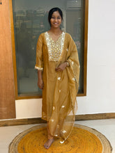 Dhanvantri 1050
