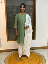Lakshana 903B