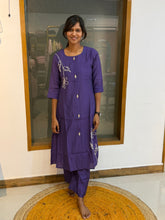 Srivya 722