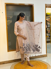 Lakshmi 667