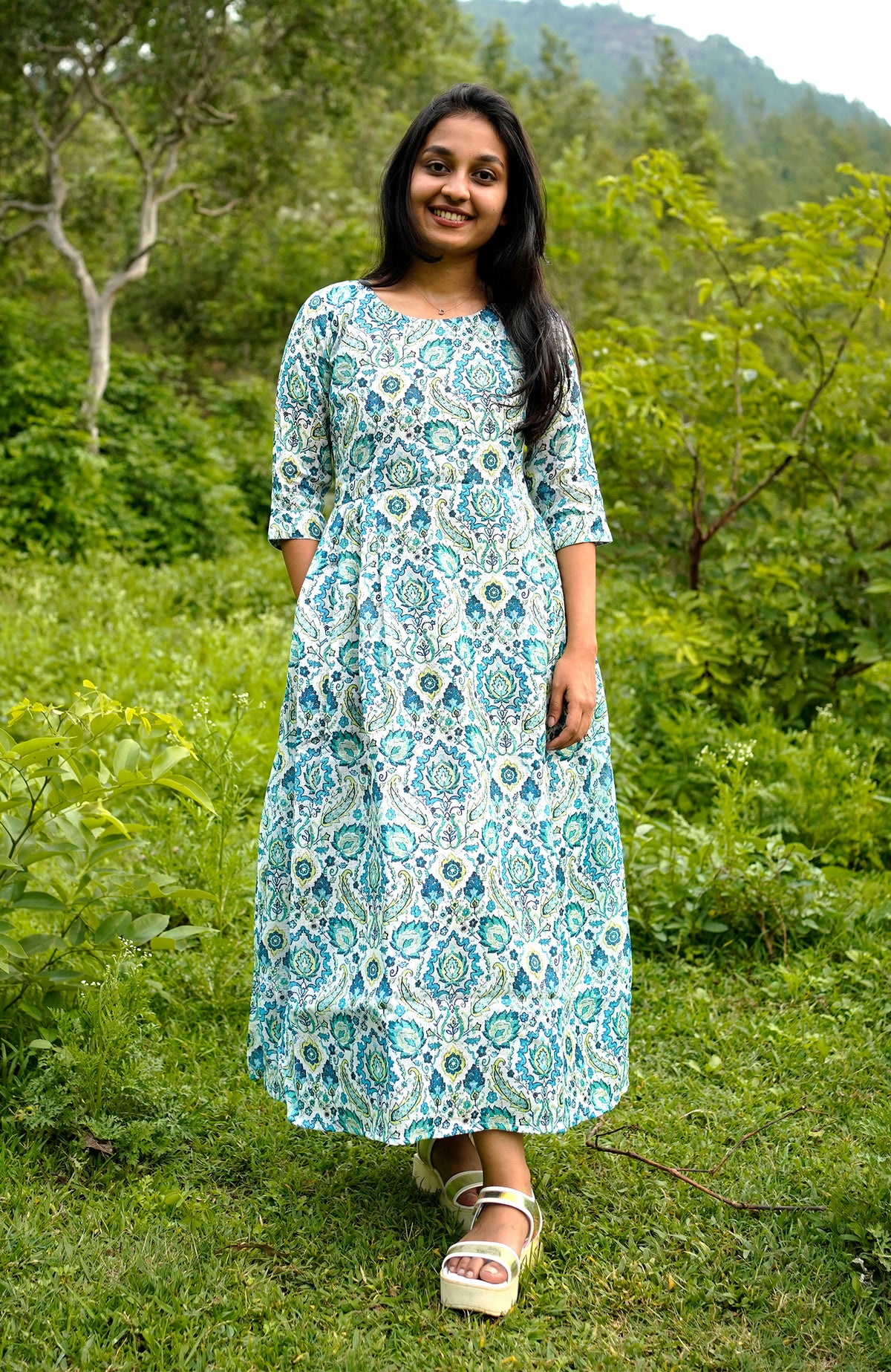 Leafy linen fantasy