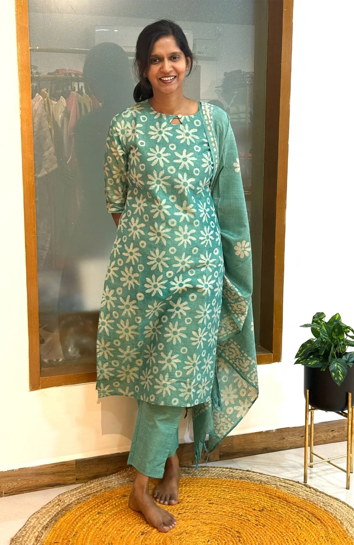 Soft green 557A