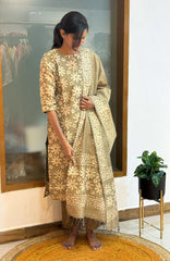 Pale green 557B