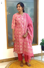 Blush pink 557D