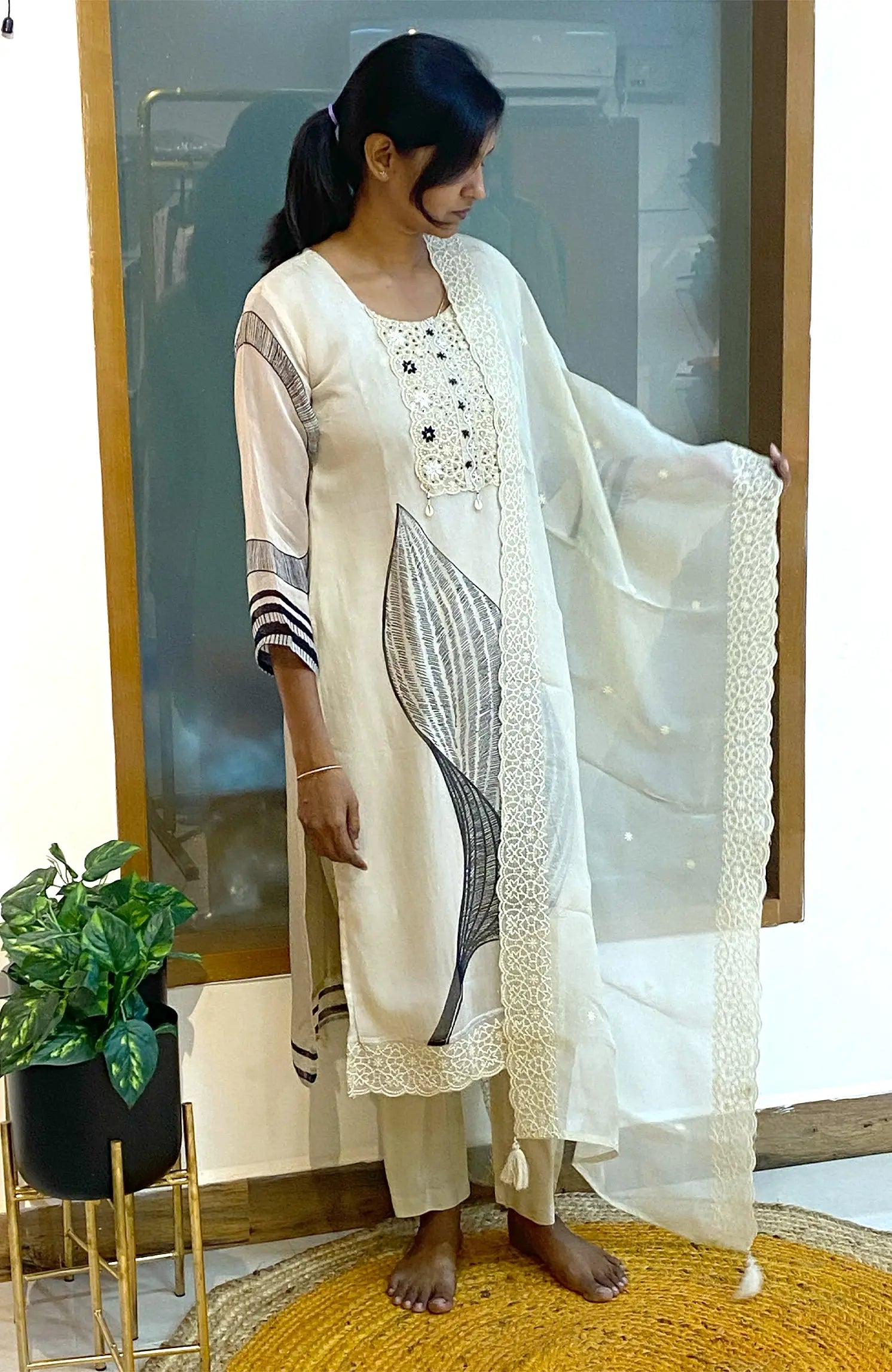 White delicate 493