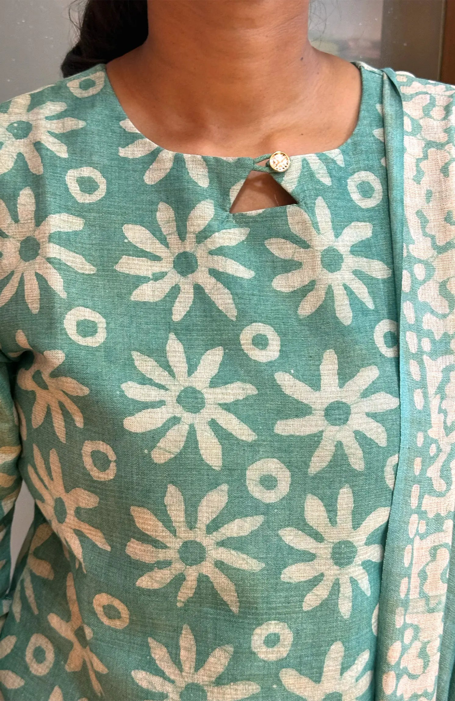 Soft green 557A