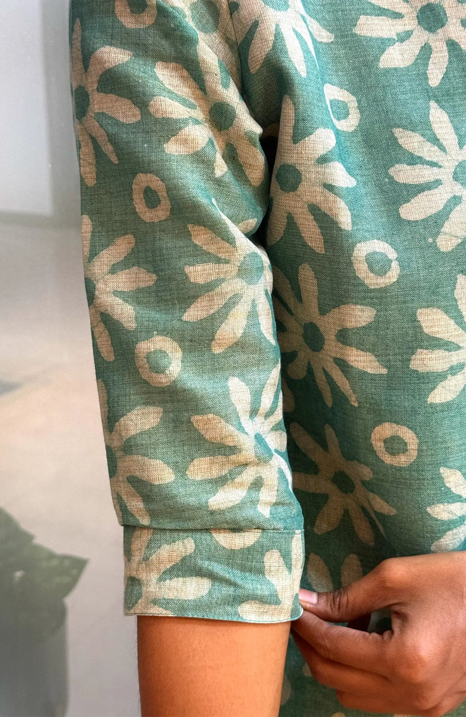 Soft green 557A