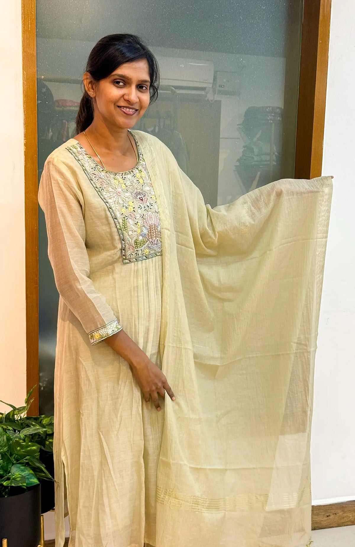 Beige garden 492