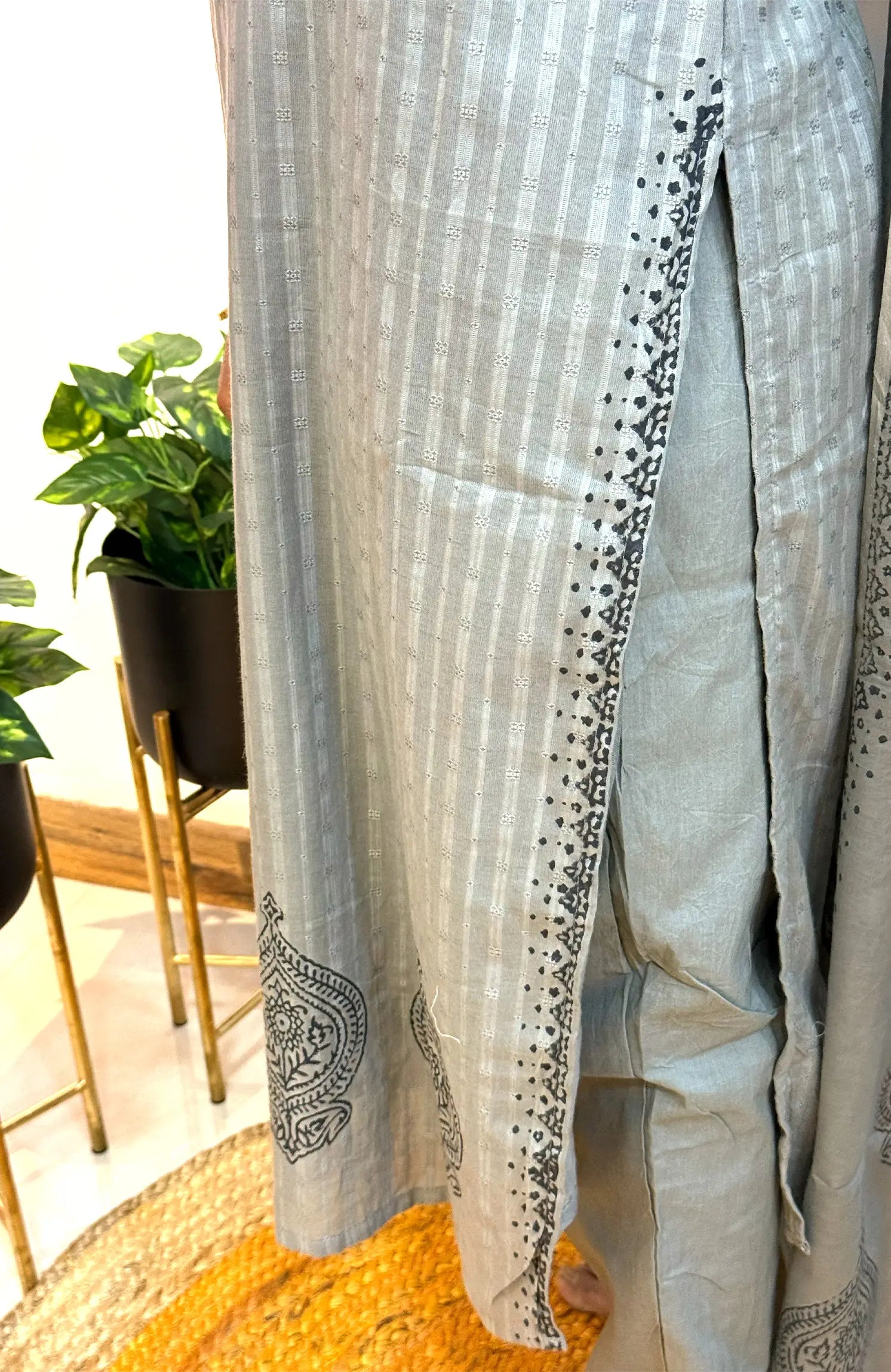 Grey mul cotton 560