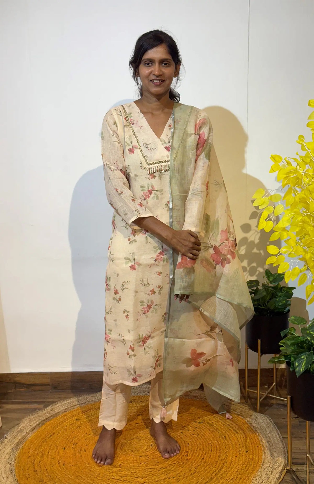Linen Blossoms 495