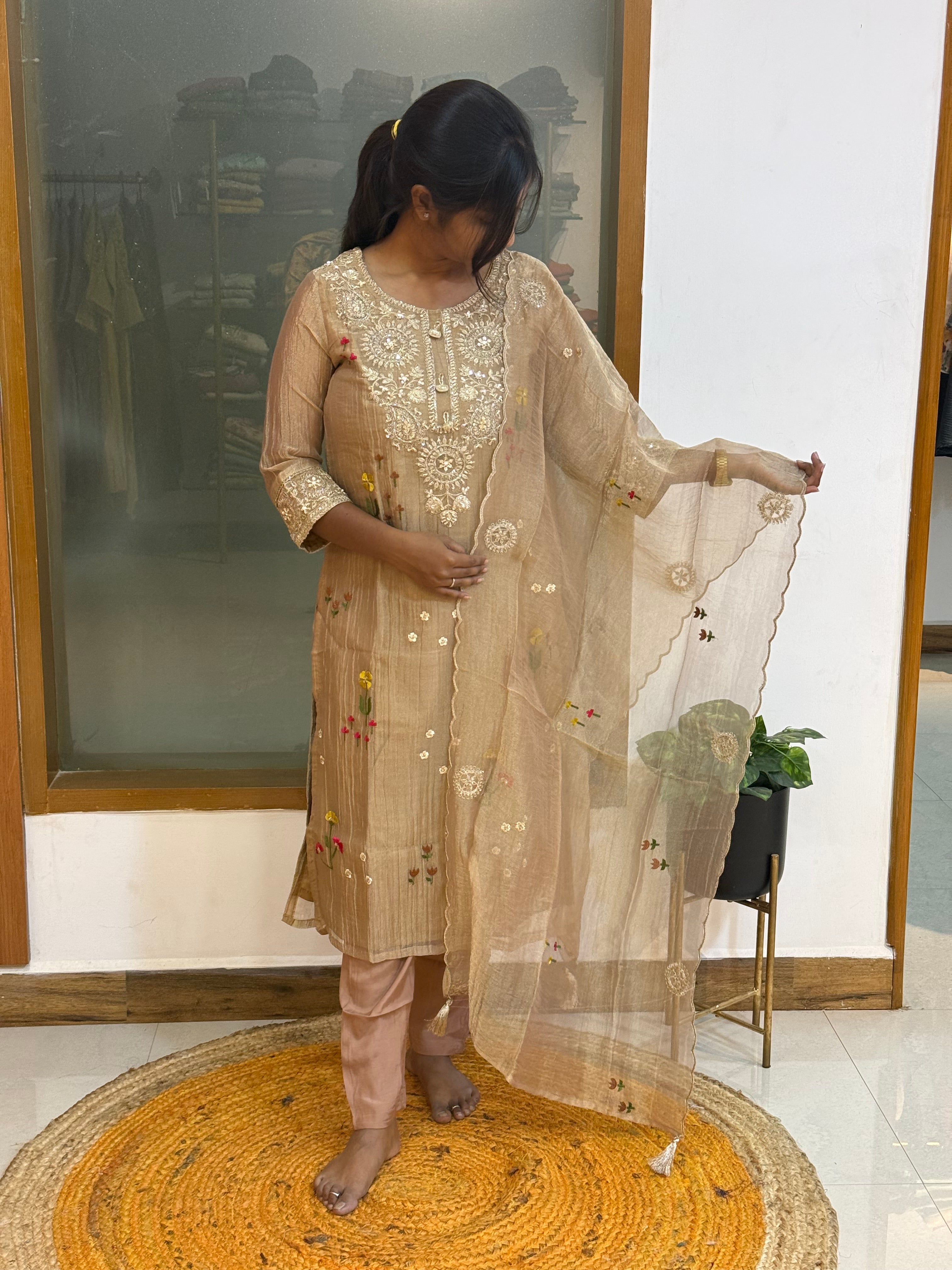 Navrathna 1065