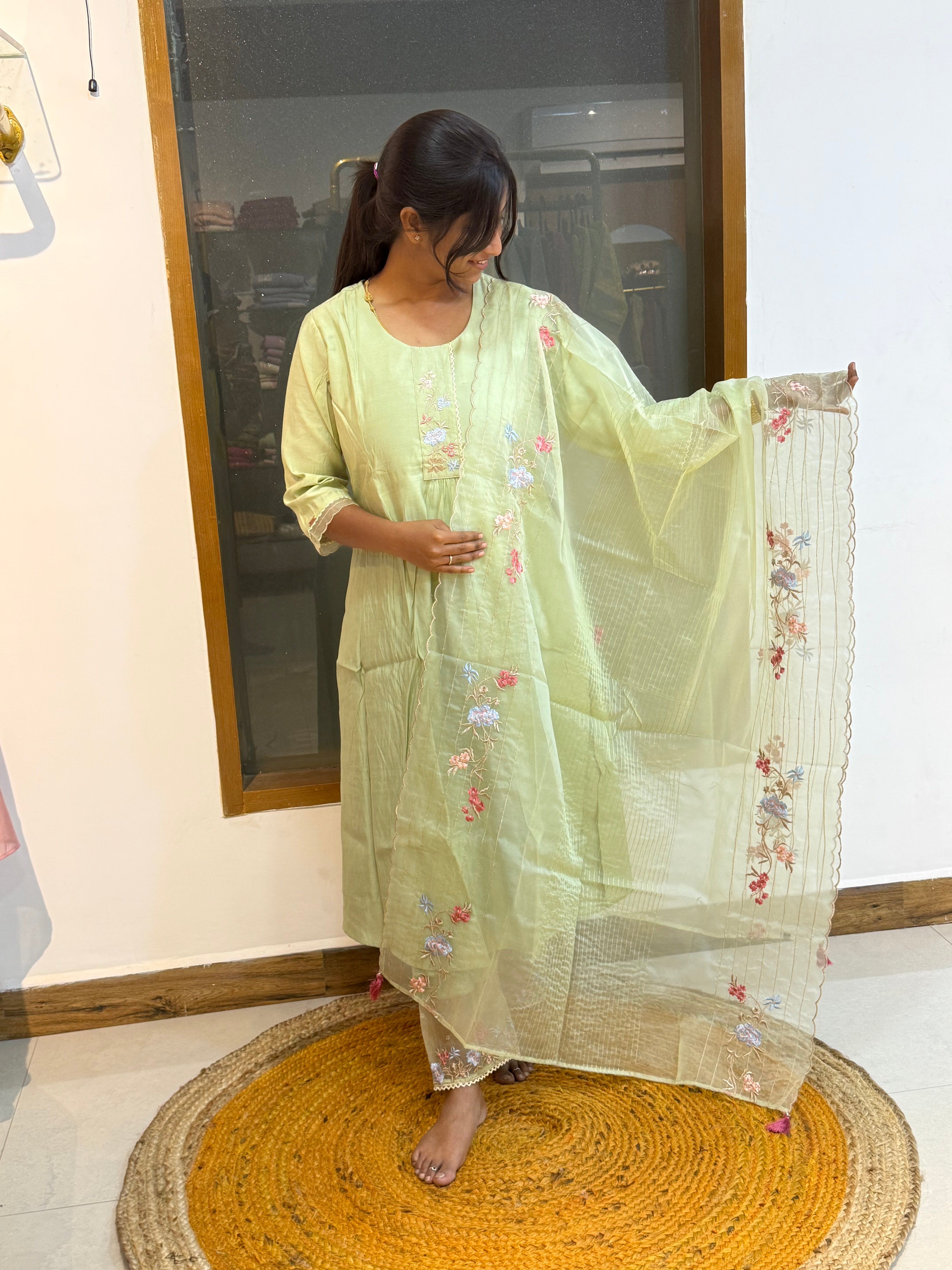 Vamika 783