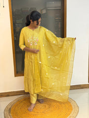Pranavi 882B