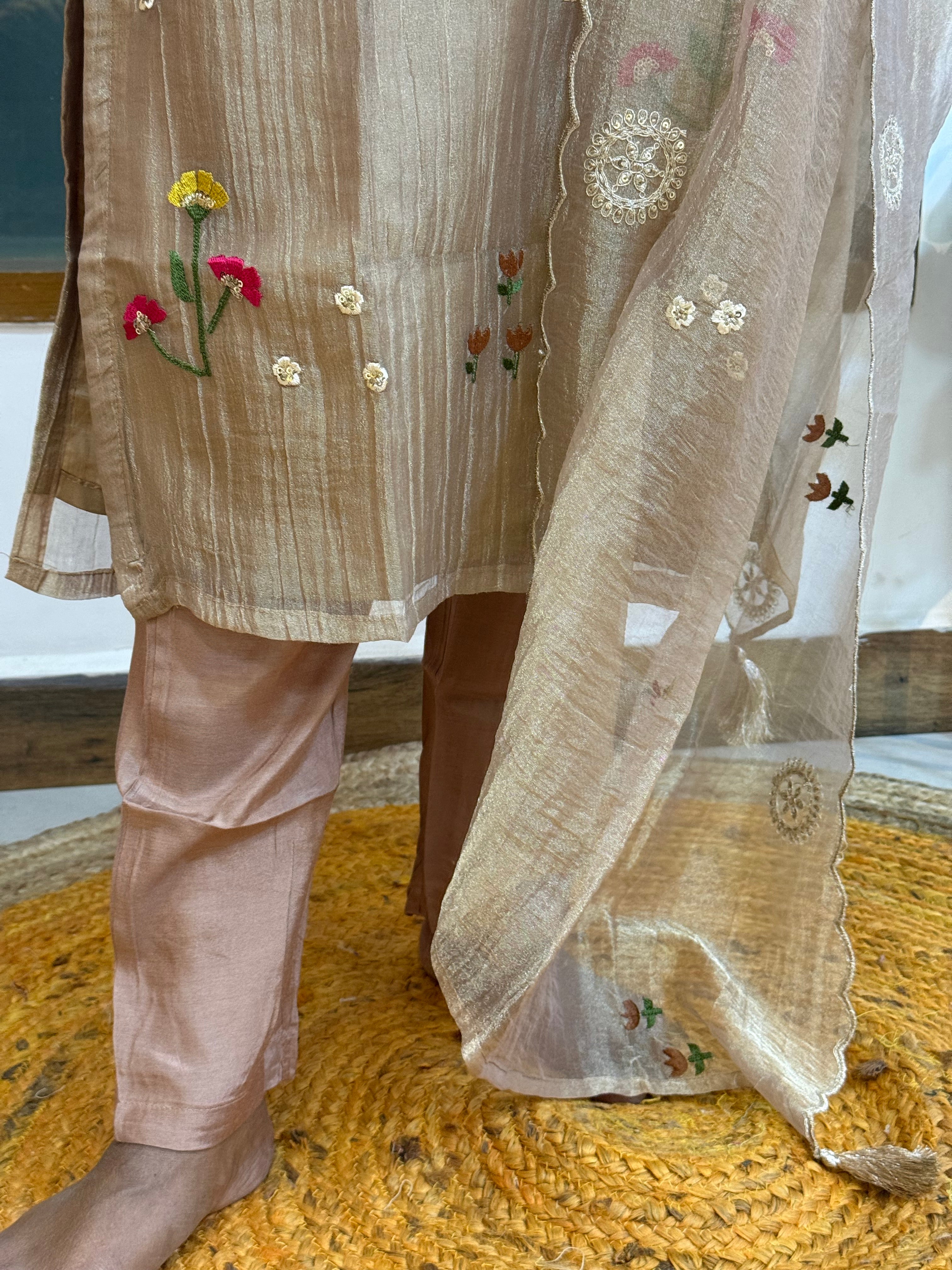 Navrathna 1065