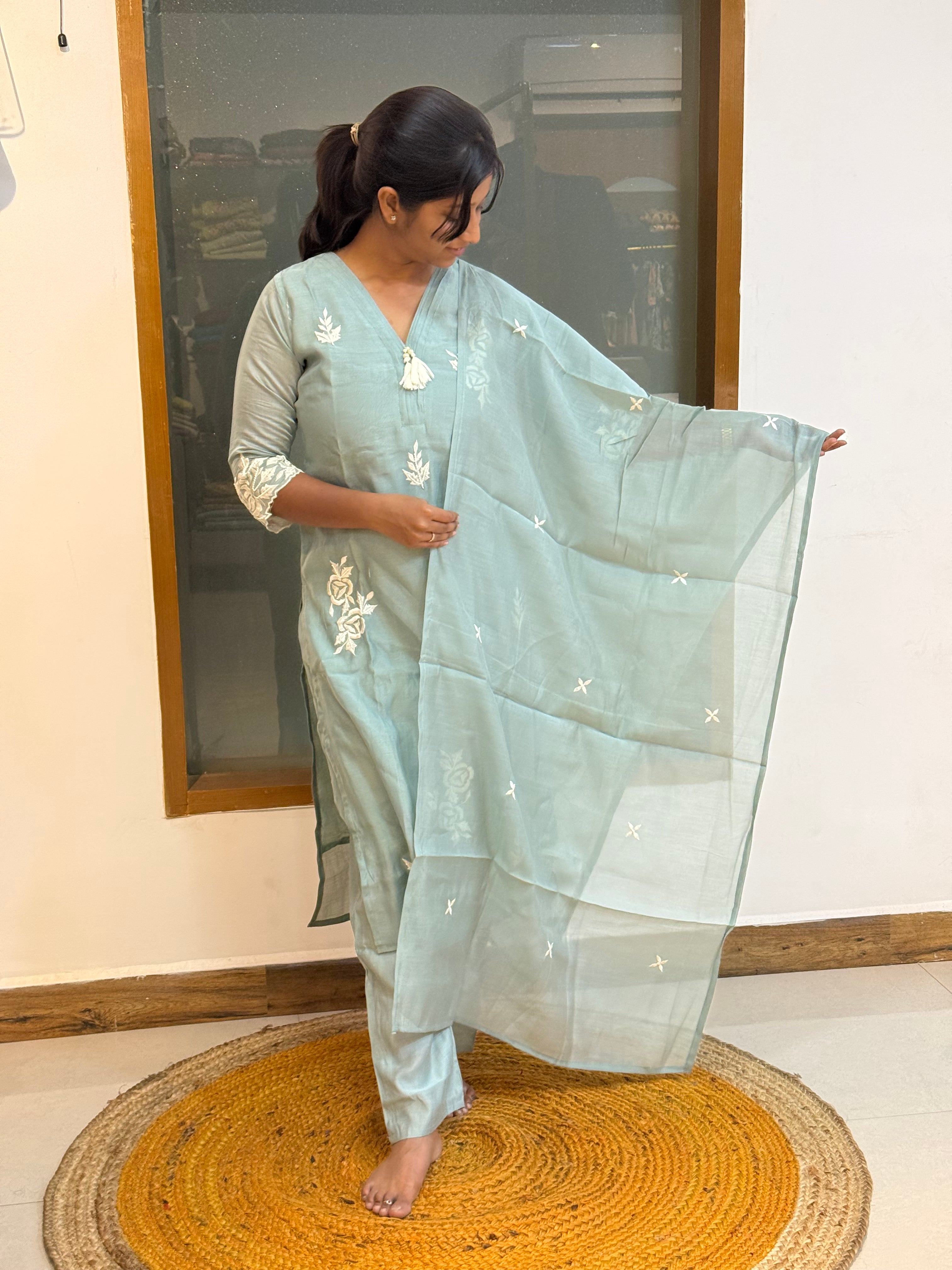 Avni 841