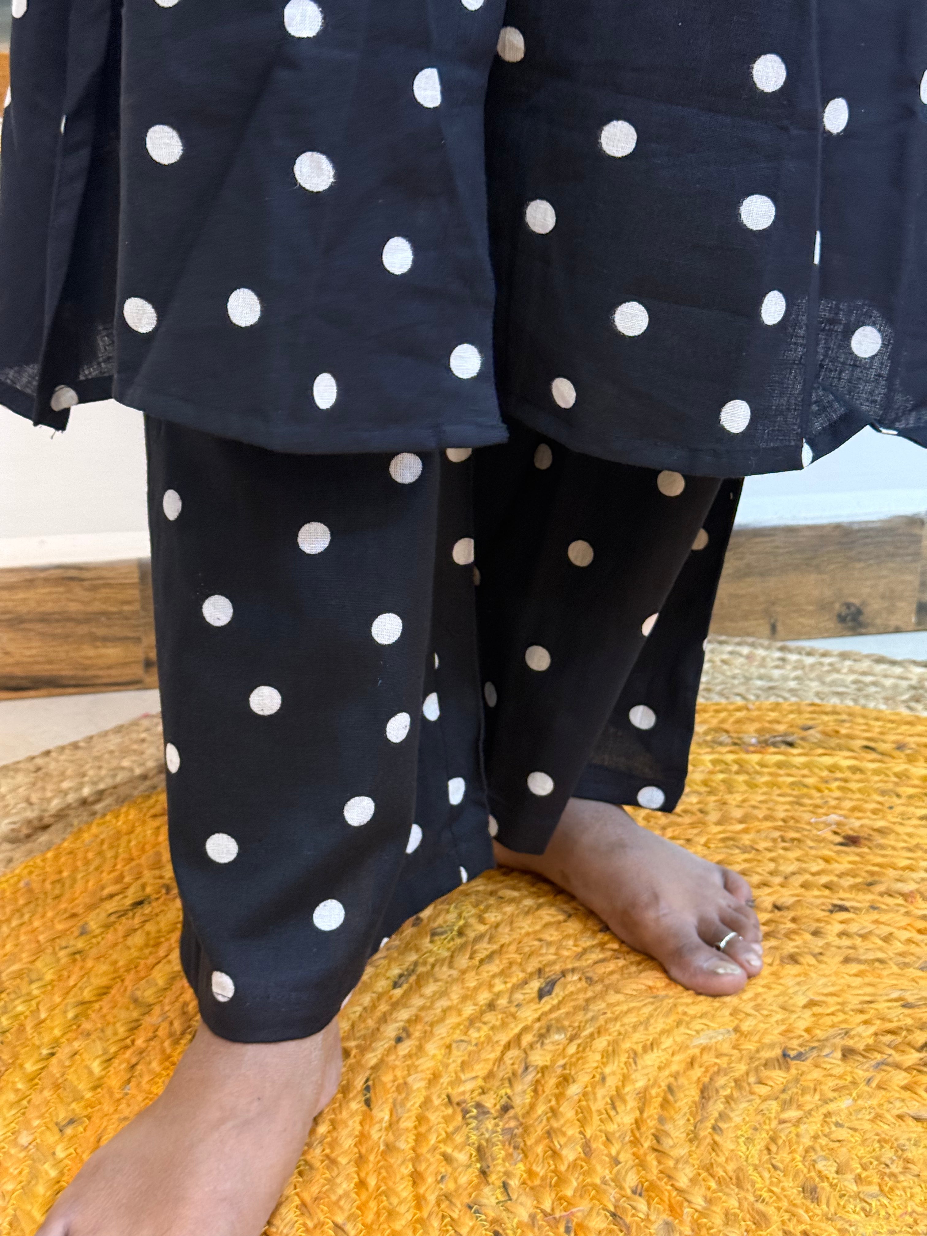 Dot tales 702B