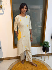 Riya 718