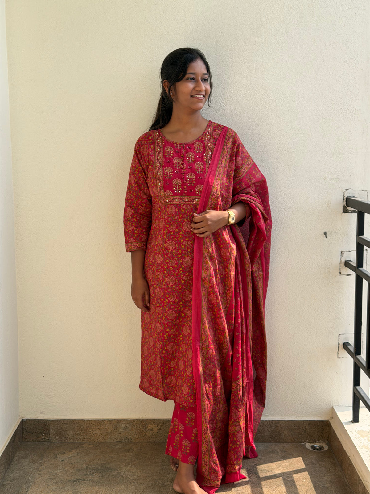 Gulabi 714