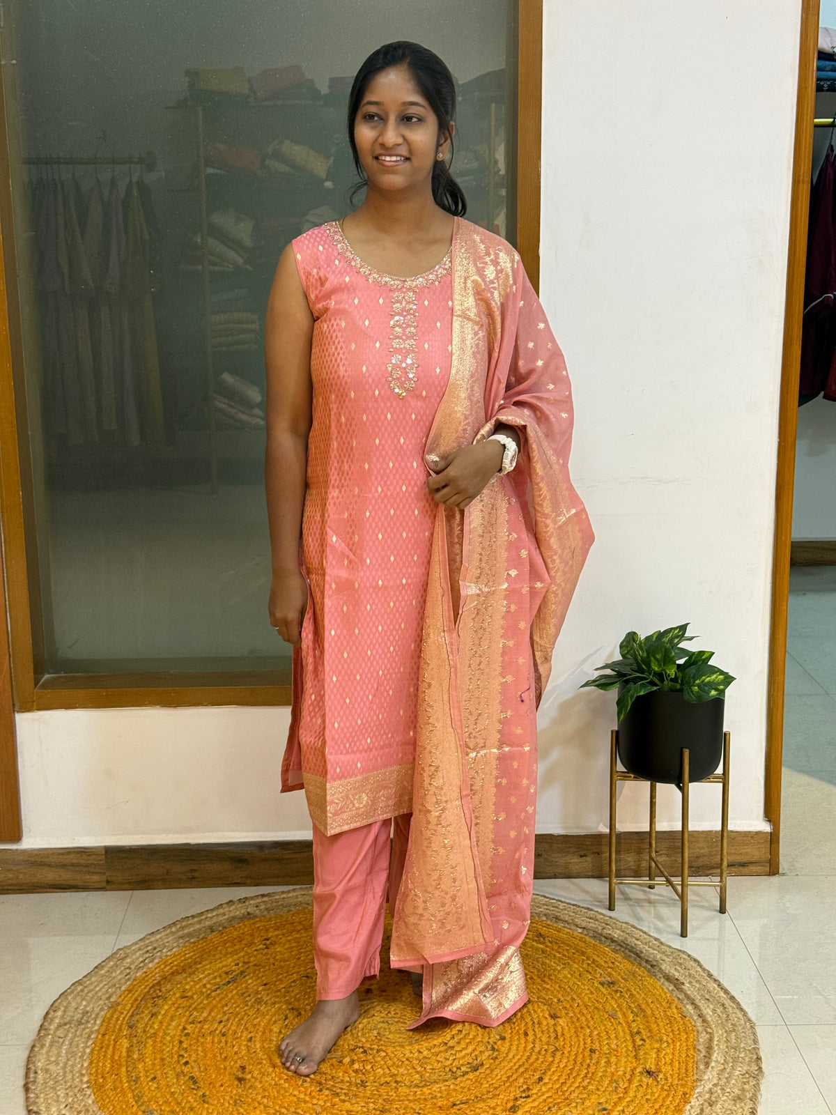Dheena Lakshmi 1081B