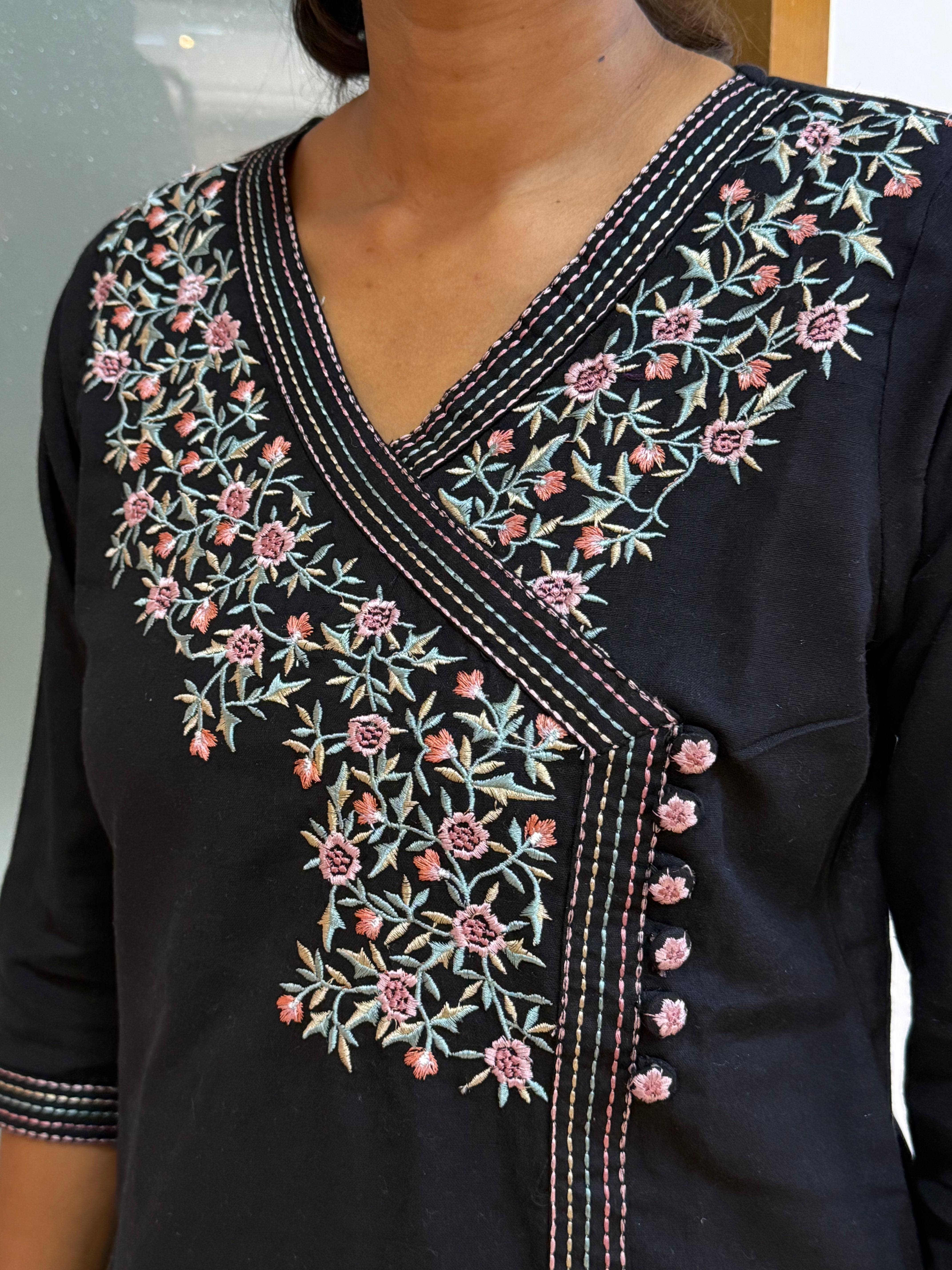 Sitara black 604