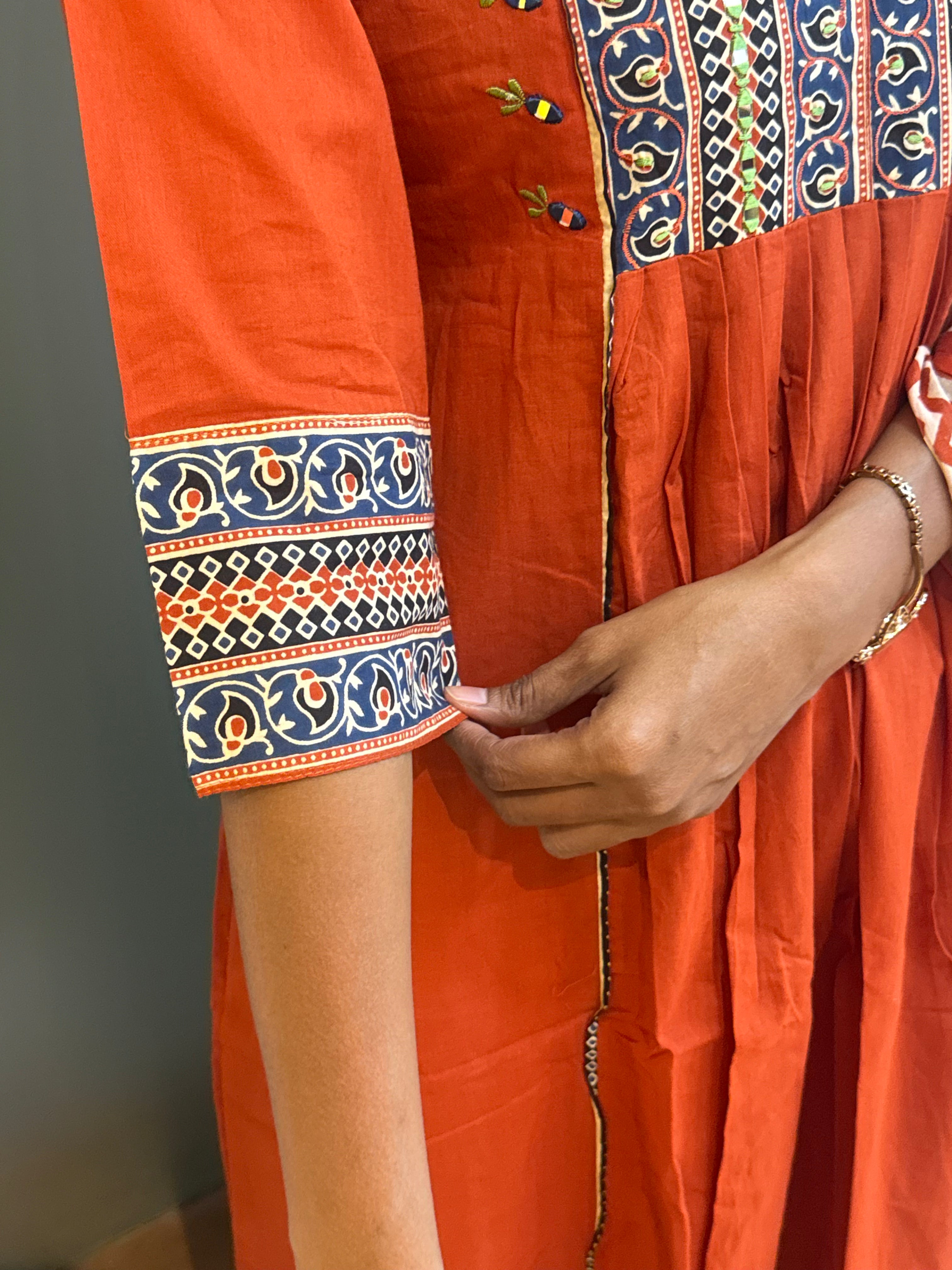 Narmadha 657