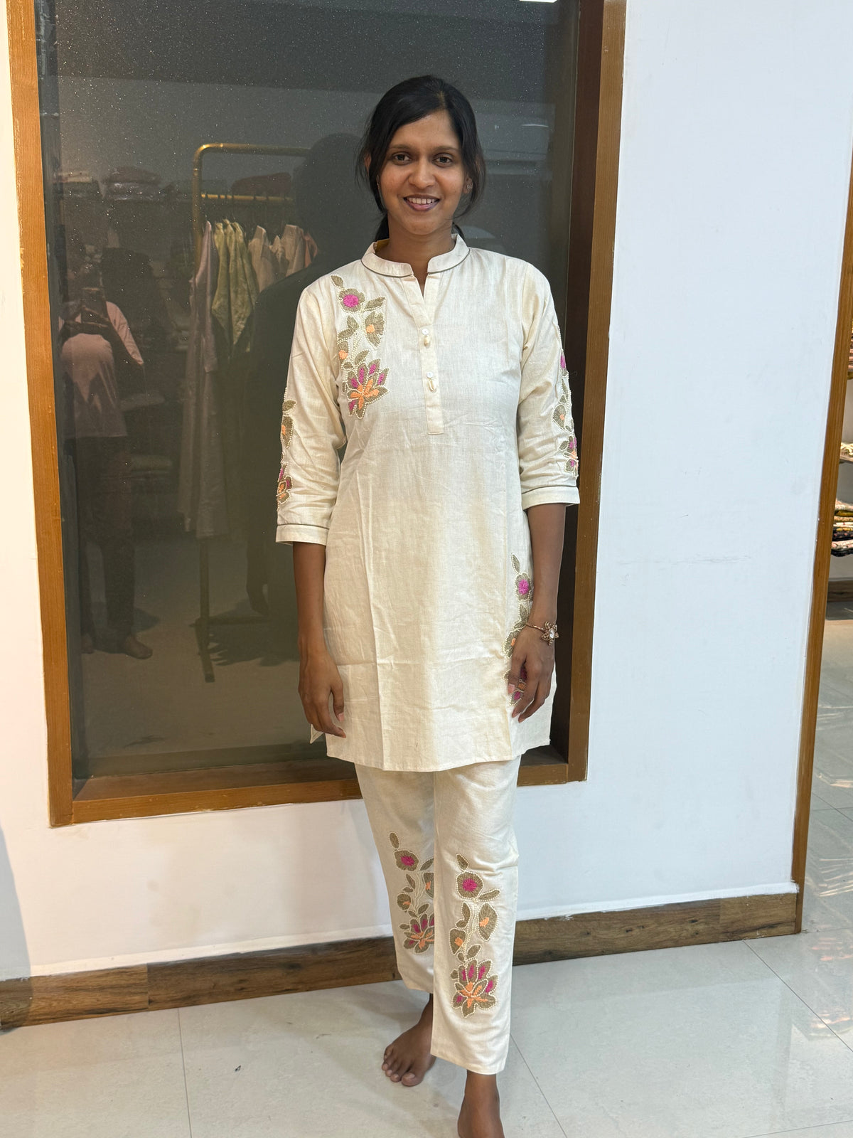 Nidhya 689